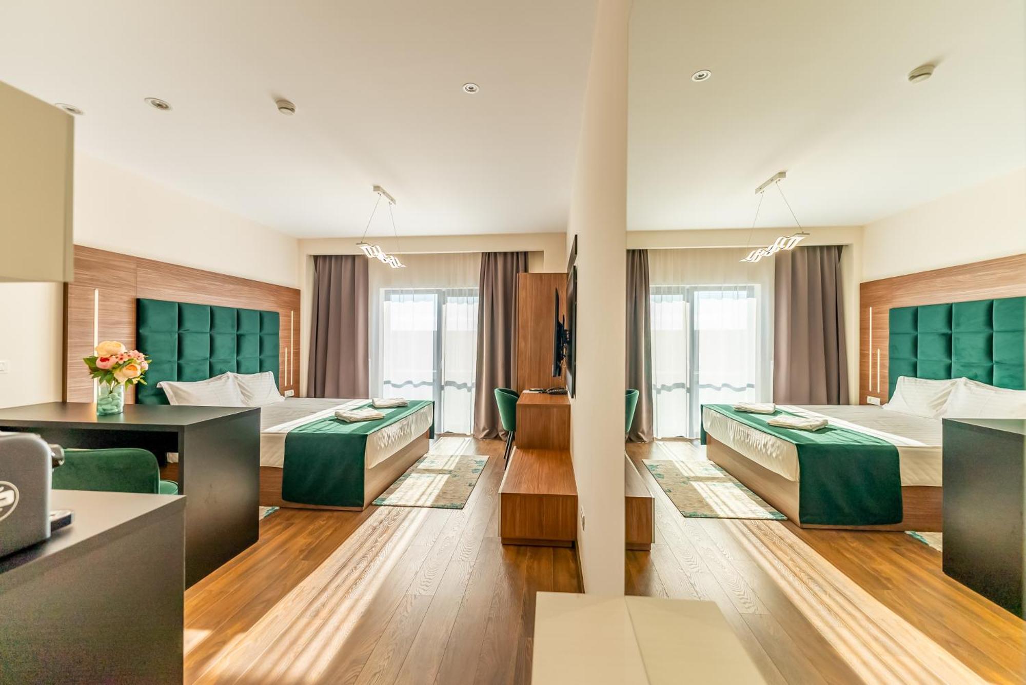 M City Aparthotel Арад Экстерьер фото