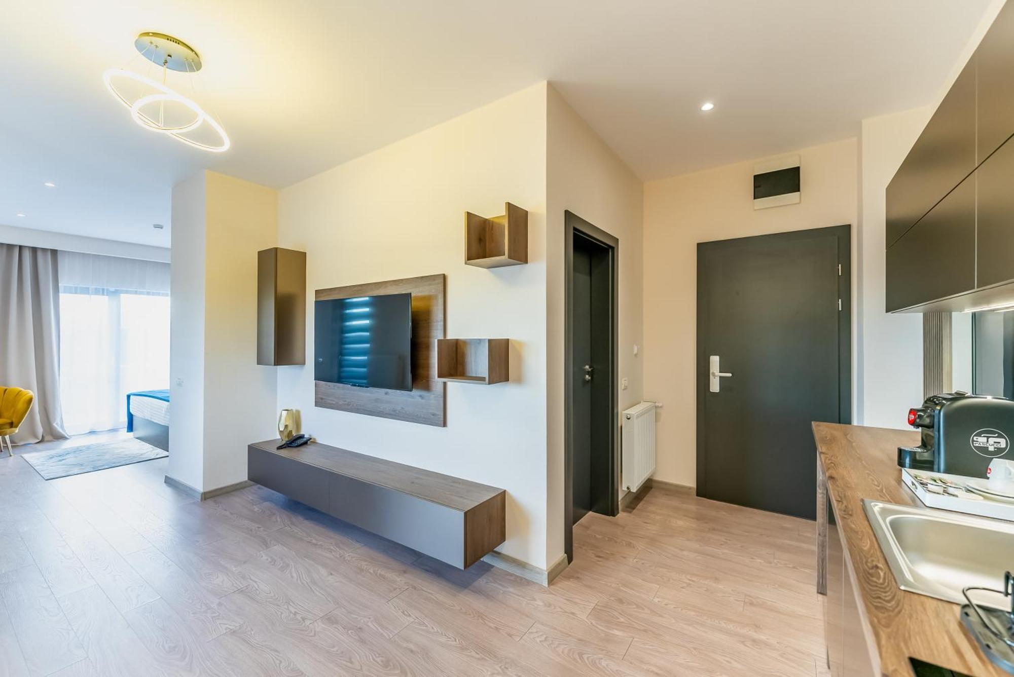 M City Aparthotel Арад Экстерьер фото